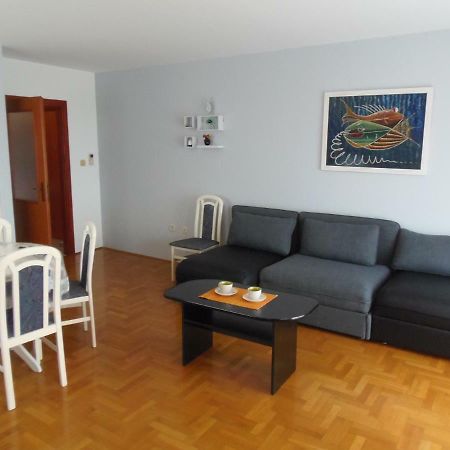Apartment Dora Pula Exterior photo
