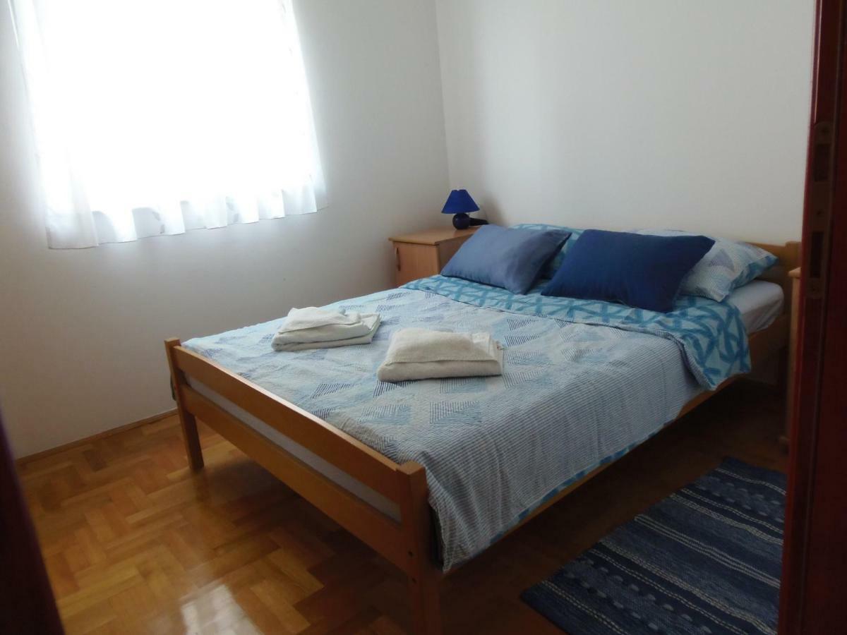 Apartment Dora Pula Exterior photo